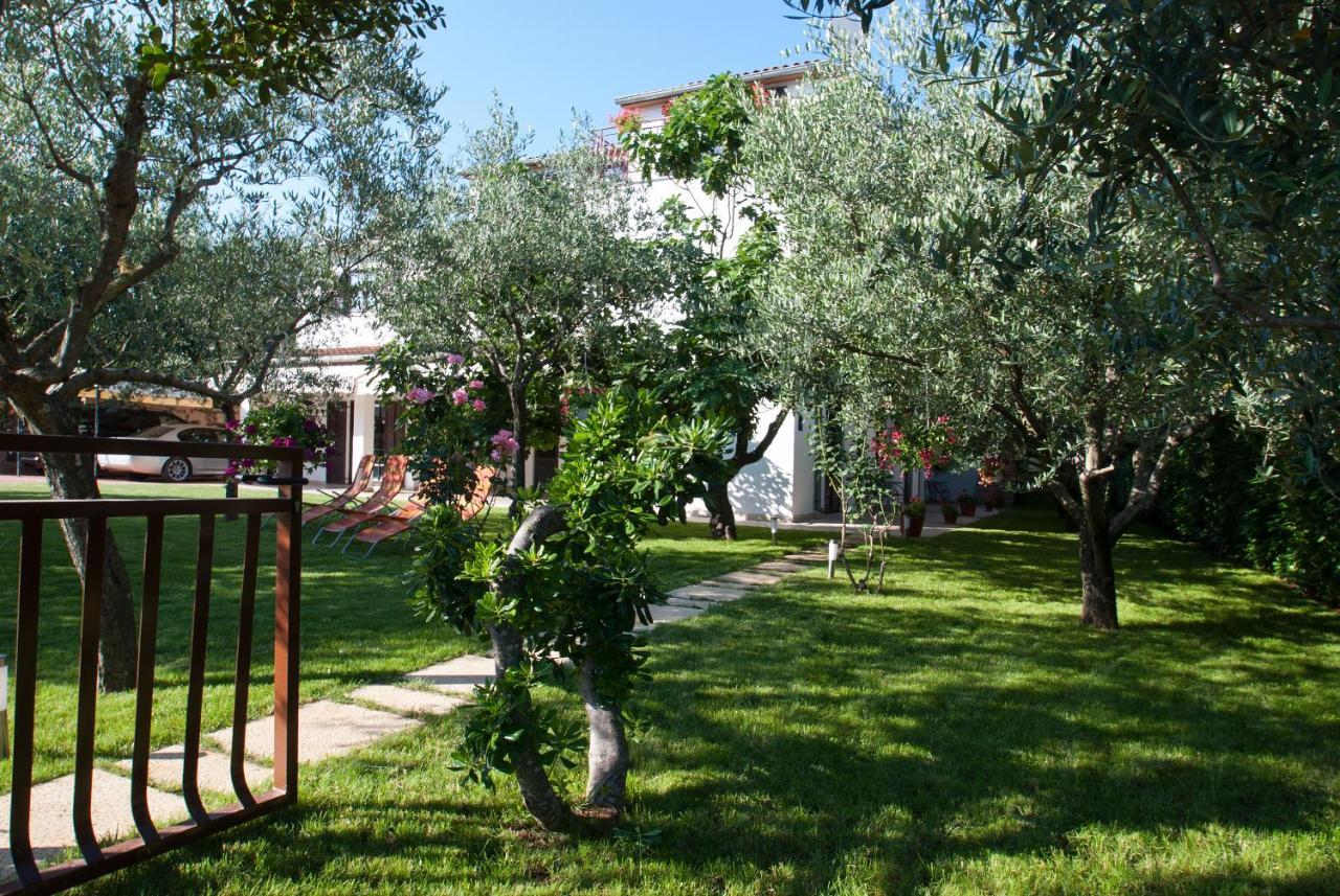 Weis Apartments Rovinj Kamer foto