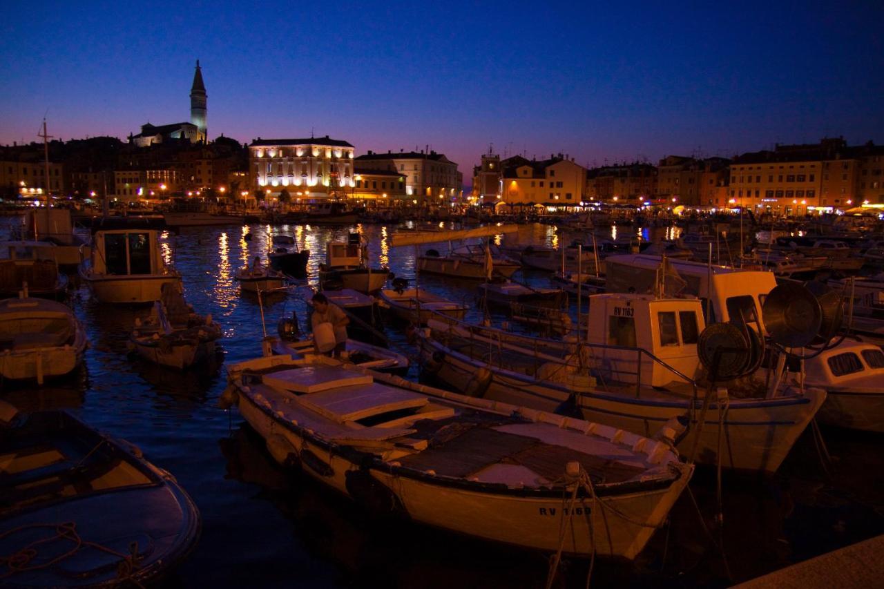 Weis Apartments Rovinj Buitenkant foto