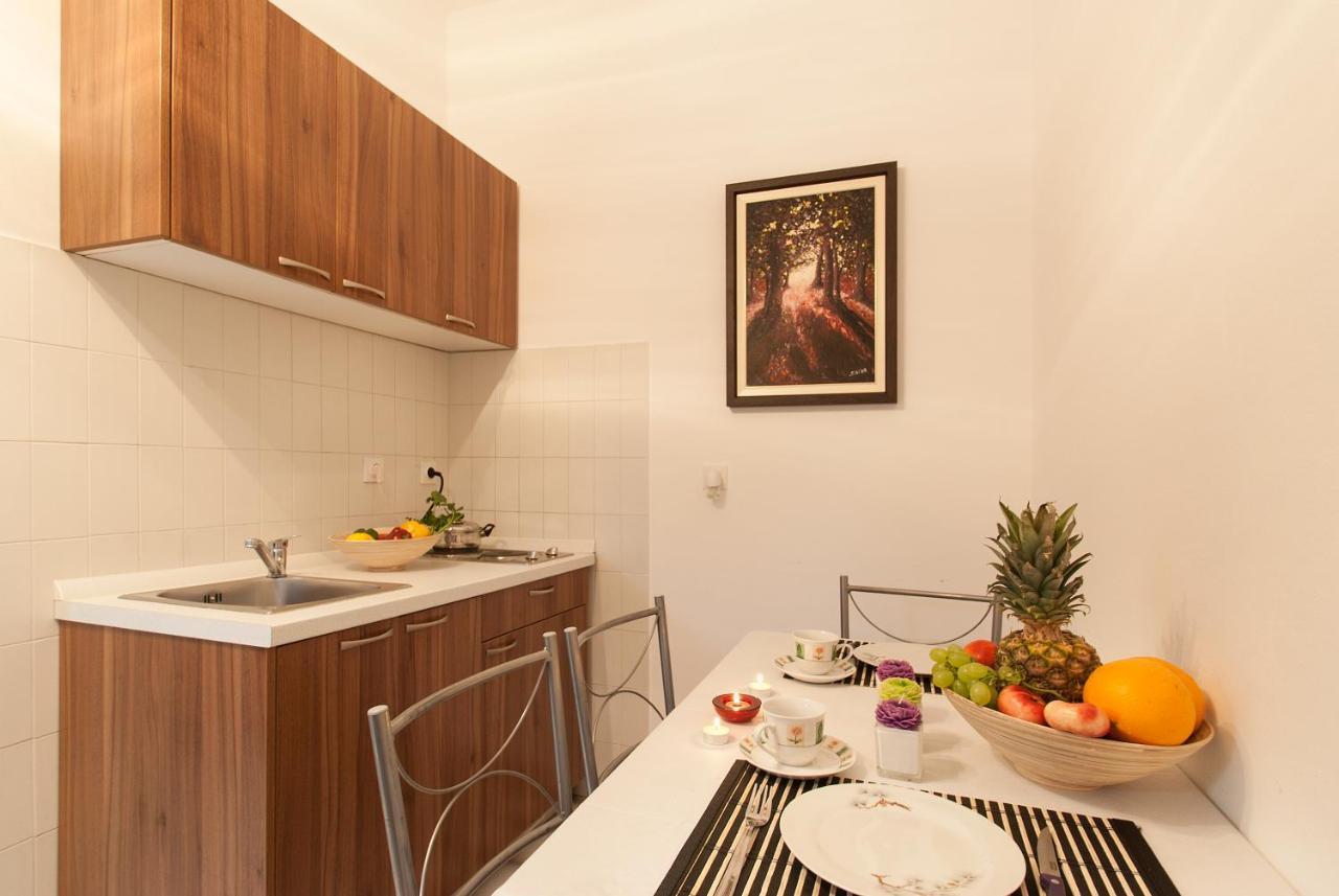 Weis Apartments Rovinj Kamer foto
