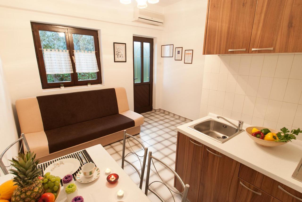 Weis Apartments Rovinj Kamer foto